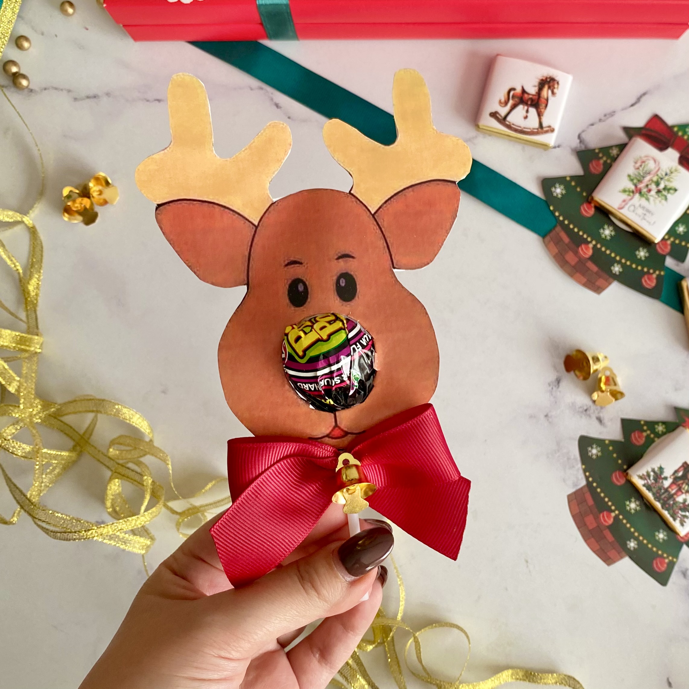 گیفت آبنبات چوبی با طرح گوزن