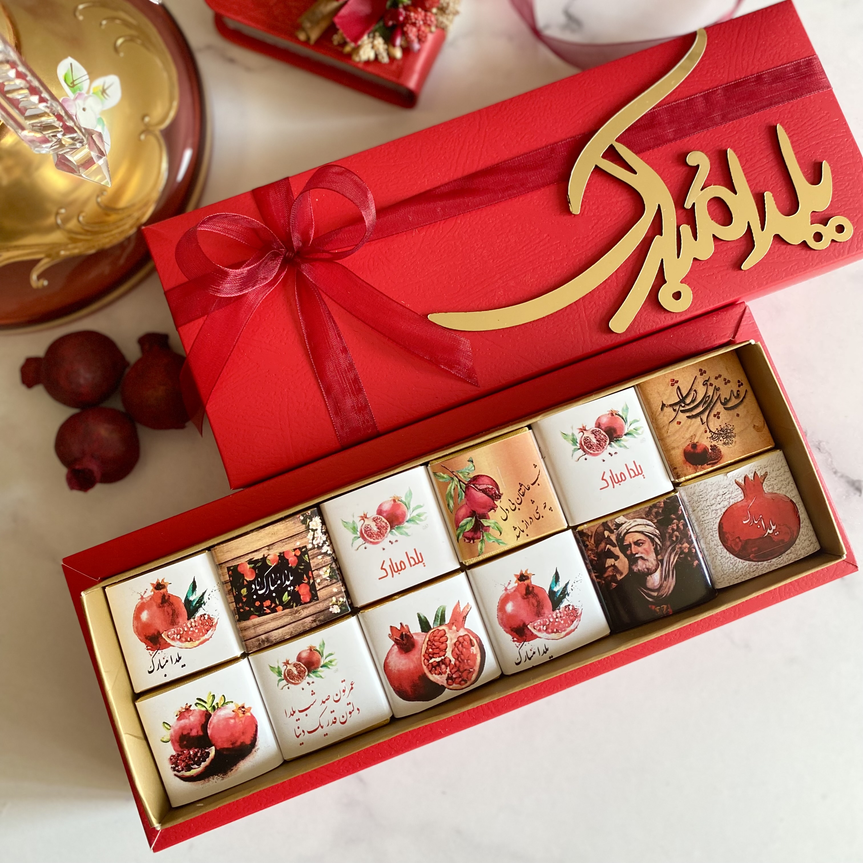 باکس شکلات 12تایی با تگ یلدا مبارک